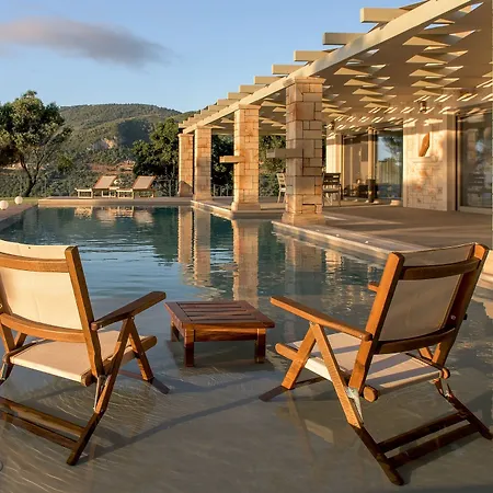 Artina Luxury *