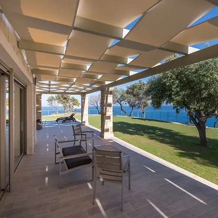 Artina Luxury Keri