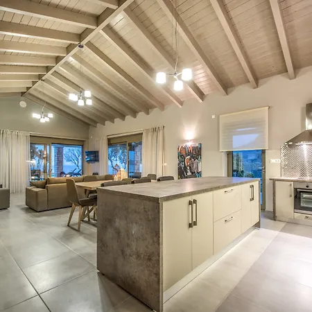 Artina Luxury Villa